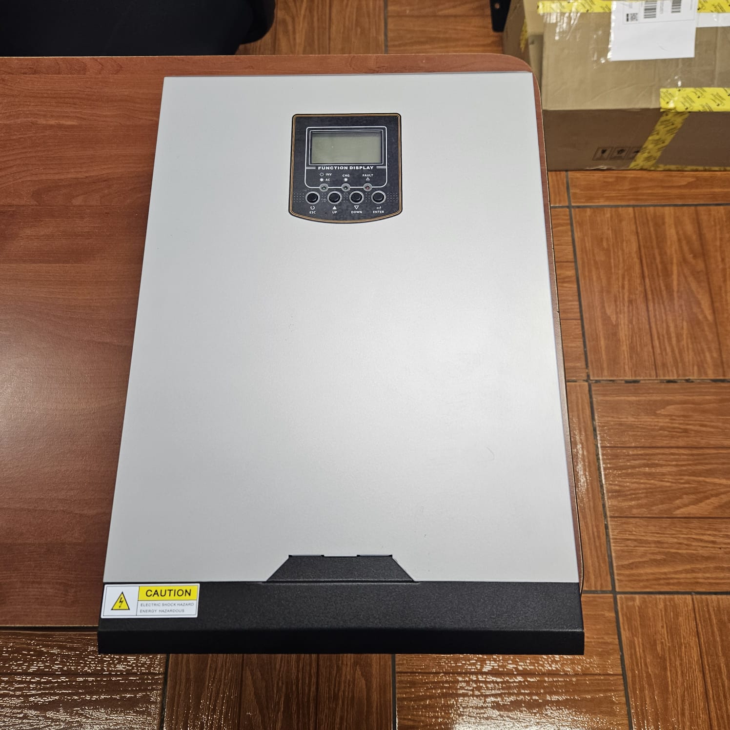 WhatsApp Image 2024-08-08 at 13.52.55 Inversor Cargador 5000W 48V AXPERT VM2 (Usado) - Imagen 1