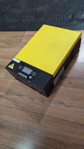 Inversor Cargador 6000W 48V Infinisolar VIII Twin (Showroom) - Imagen 3