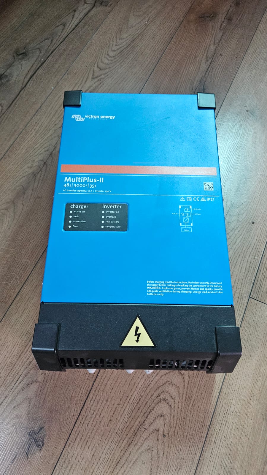 WhatsApp Image 2025-05-24 at 21.49.20 Inversor cargador 3000VA 48V Victron Multiplus II (Showroom) - Imagen 1